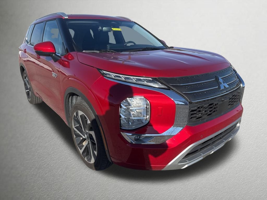 2023 Mitsubishi Outlander SEL's photo