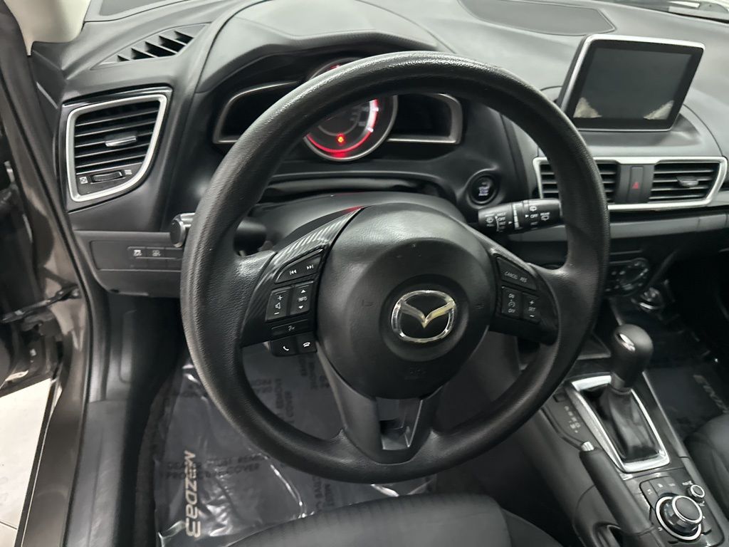 2015 Mazda Mazda3 i Sport photo 8