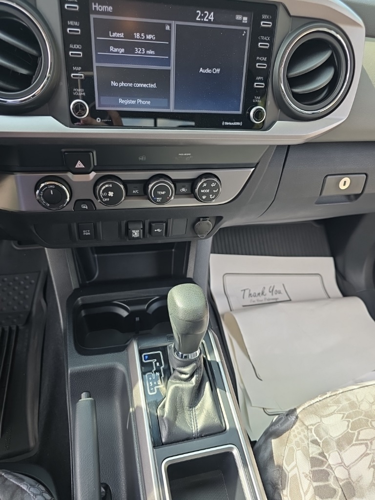 2020 Toyota Tacoma V6 4x4 Double Cab photo 9