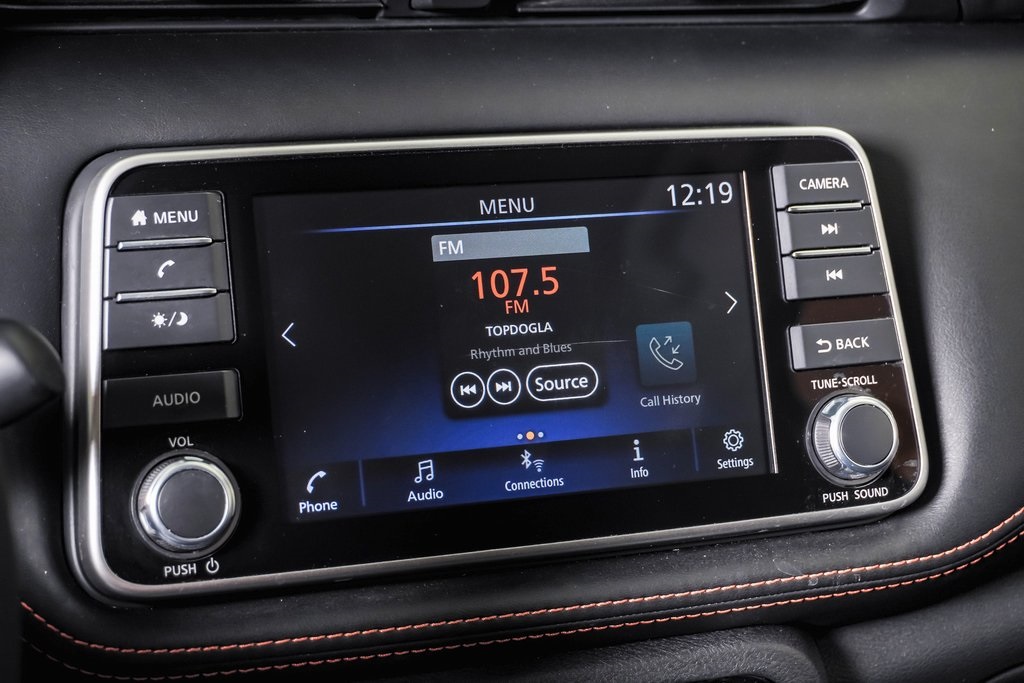 2019 Nissan Kicks SR photo 21
