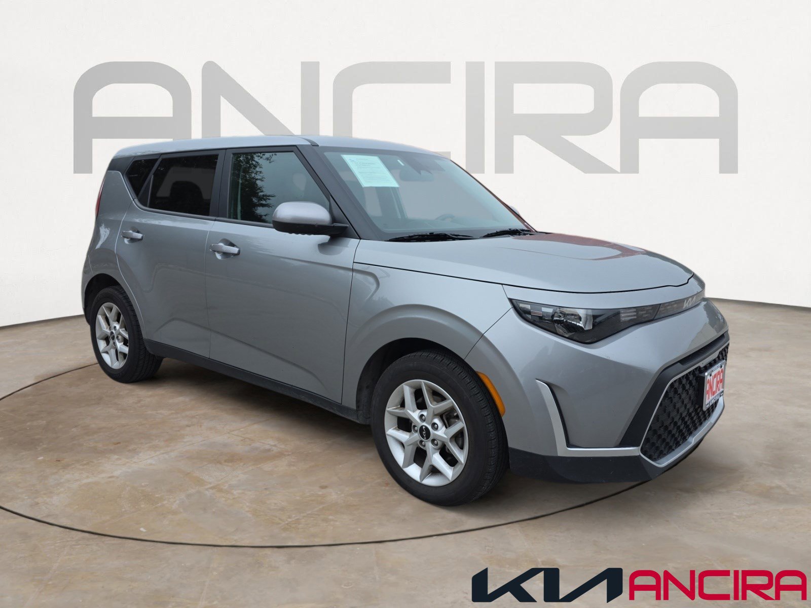 2024 Kia Soul LX's photo