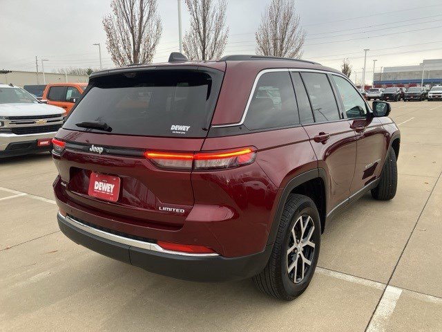 2024 Jeep Grand Cherokee Limited photo 4