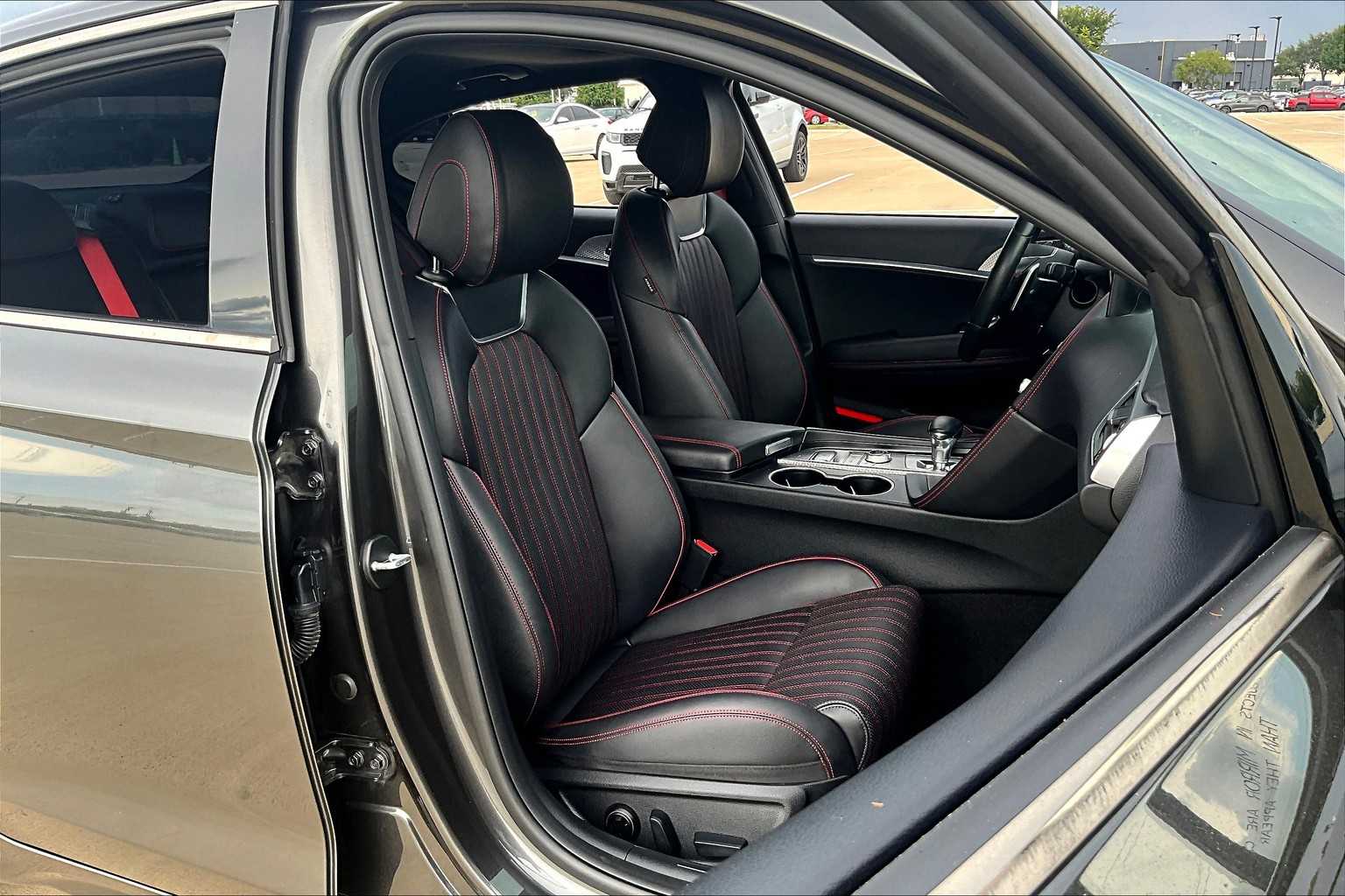 2023 Genesis G70 3.3T photo 8