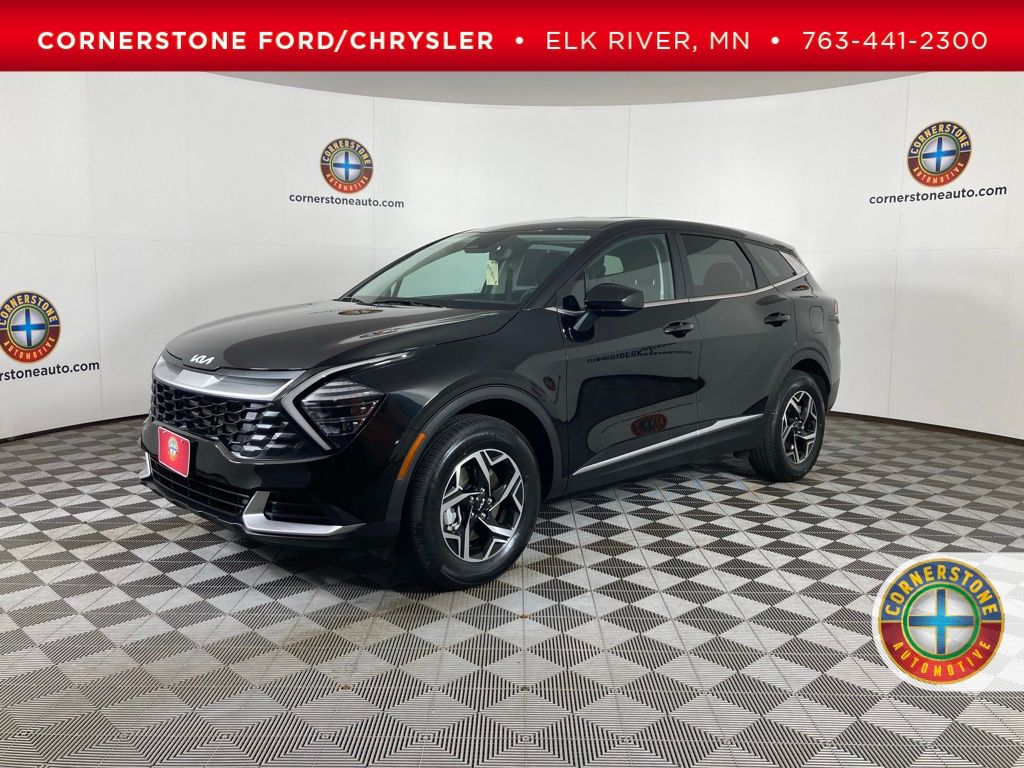 2024 Kia Sportage LX's photo