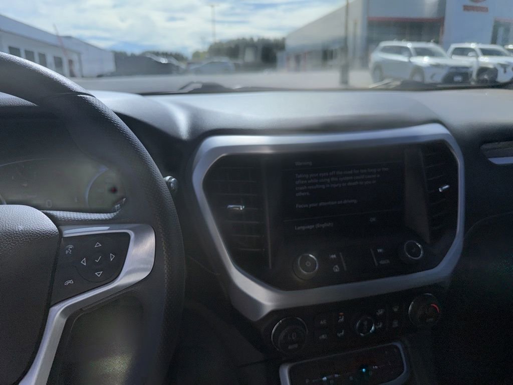 2023 Gmc Acadia SLE photo 19