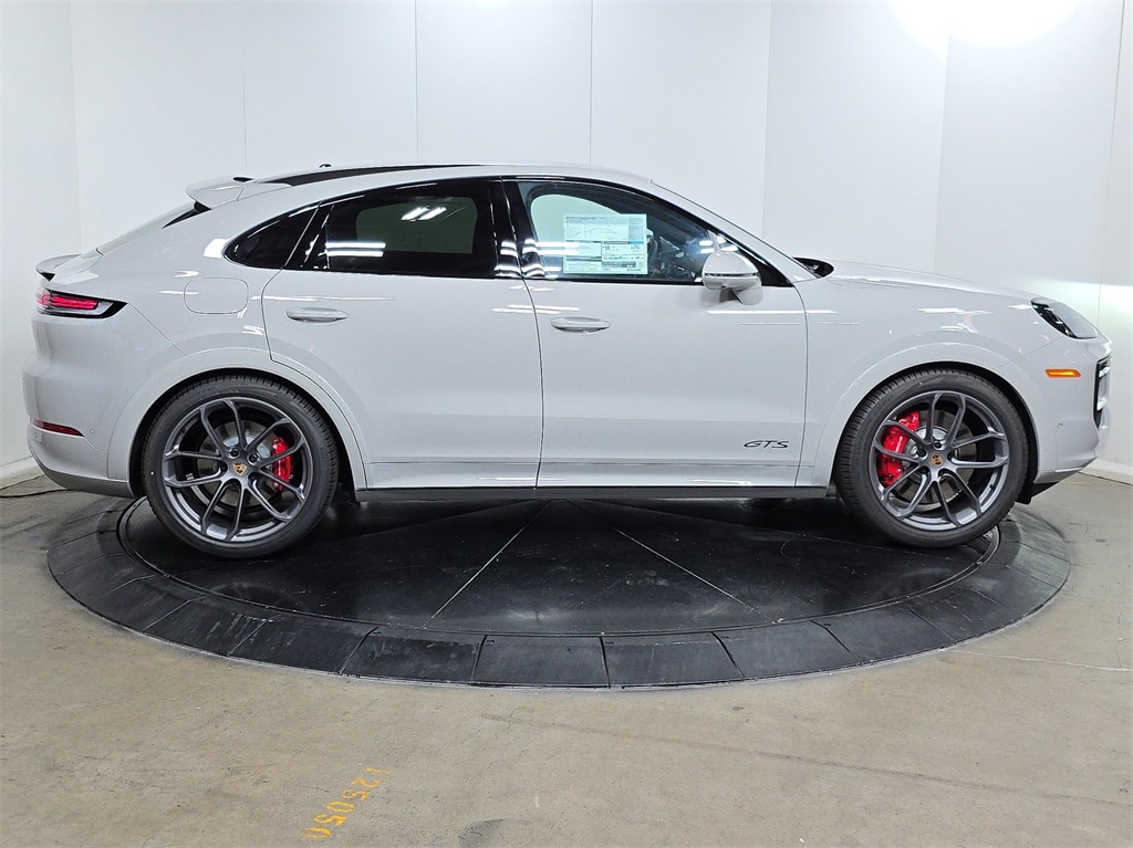 2026 Porsche Cayenne GTS Coupe photo 4