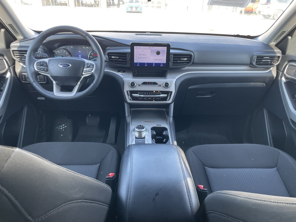 2024 Ford Explorer XLT photo 13