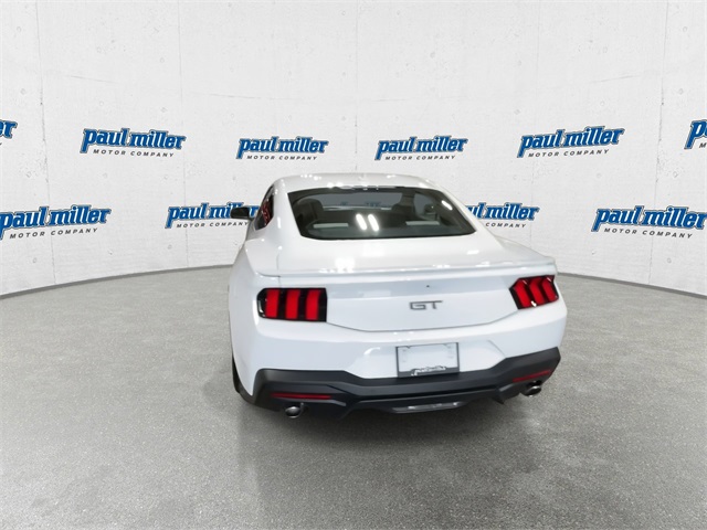 2025 Ford Mustang GT photo 9