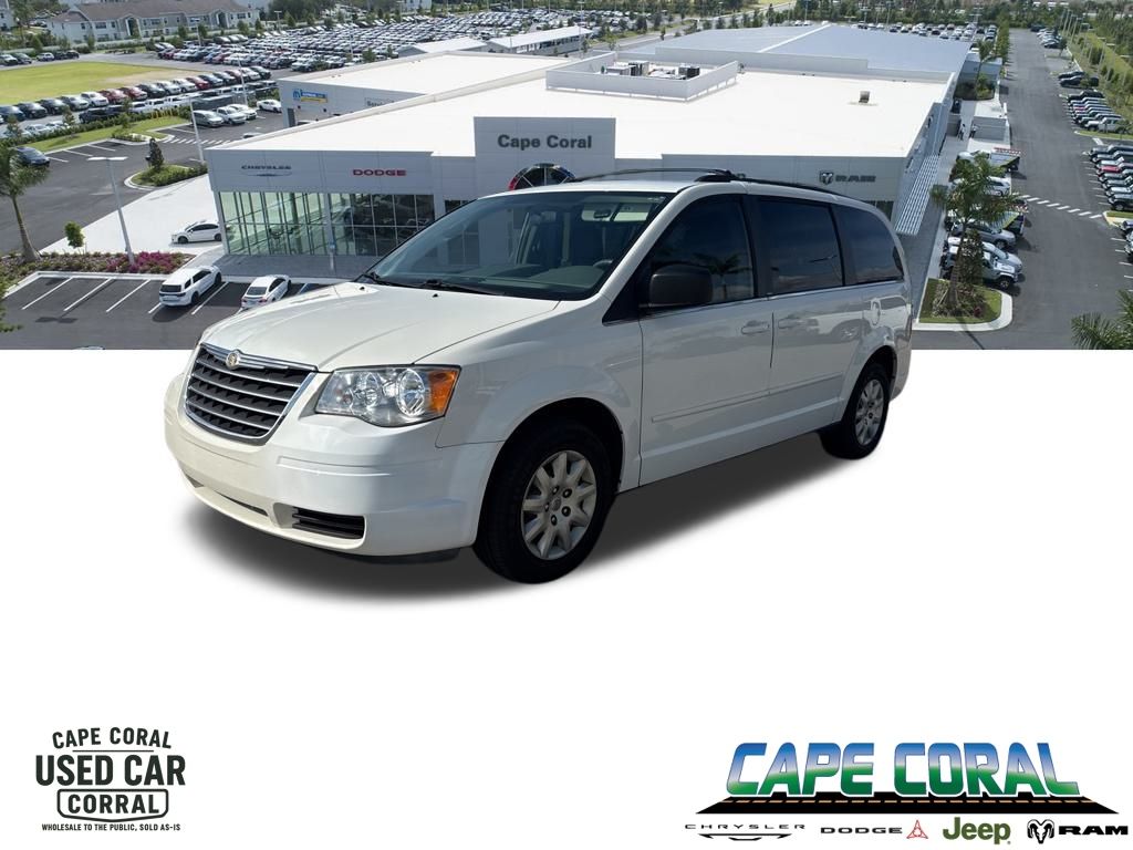 2010 Chrysler Town & Country LX