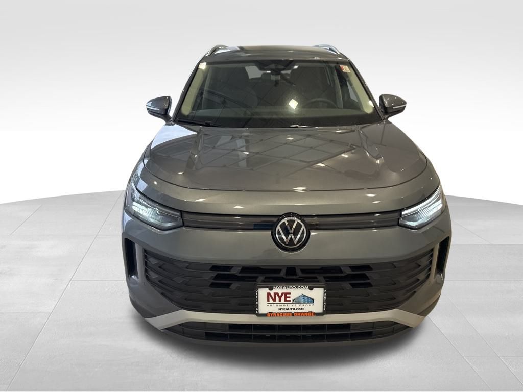2025 Volkswagen Tiguan S photo 8