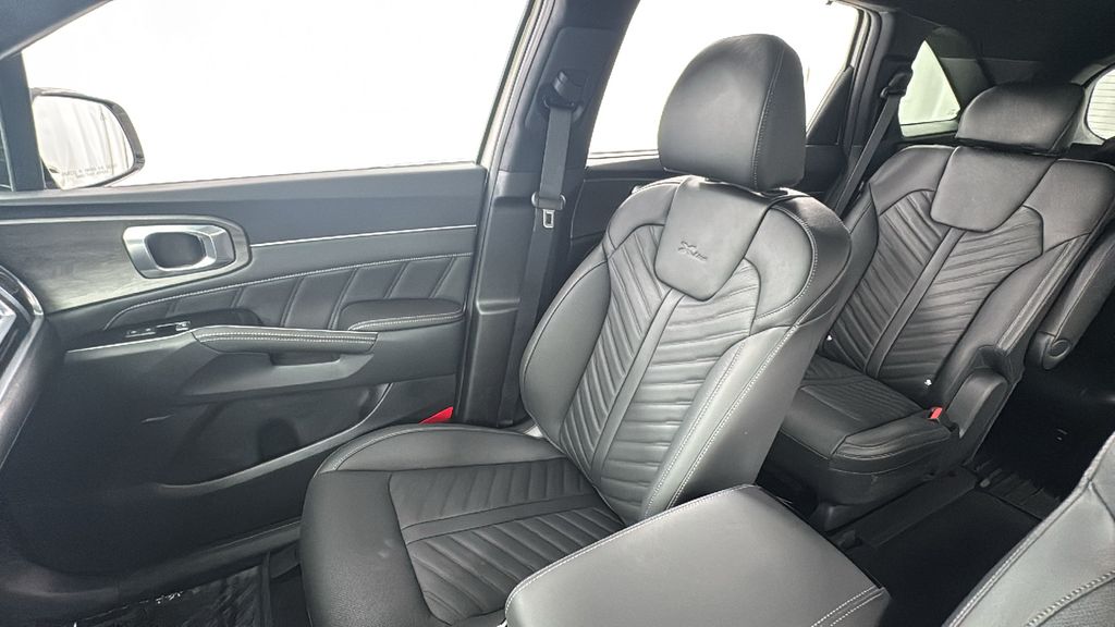2026 Kia Sorento X-Line SX Prestige photo 13