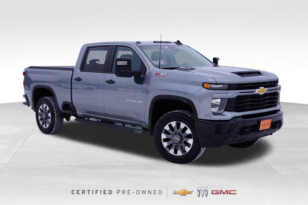2024 Chevrolet Silverado 2500HD Custom's photo