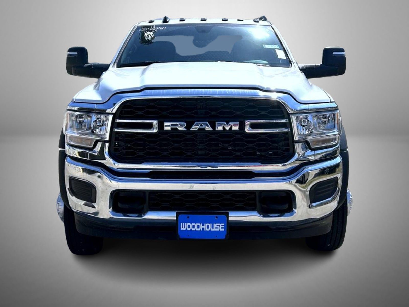 2024 Ram 5500 Tradesman photo 2
