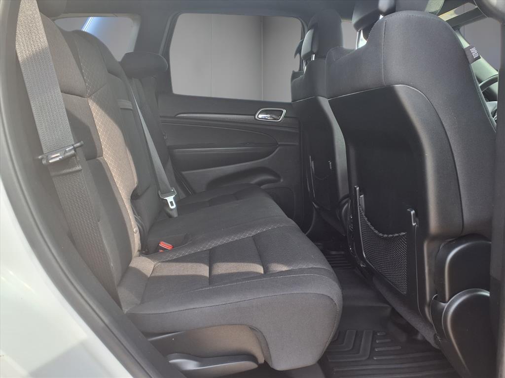 2018 Jeep Grand Cherokee Laredo E photo 11