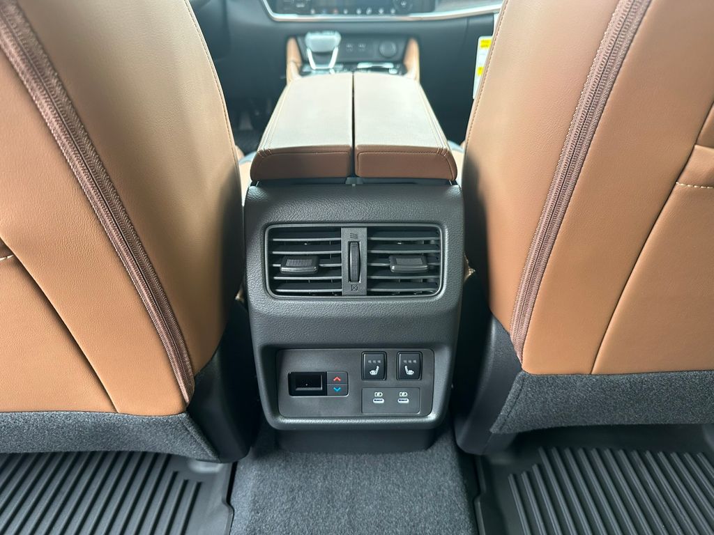 2026 Nissan Rogue Platinum photo 19