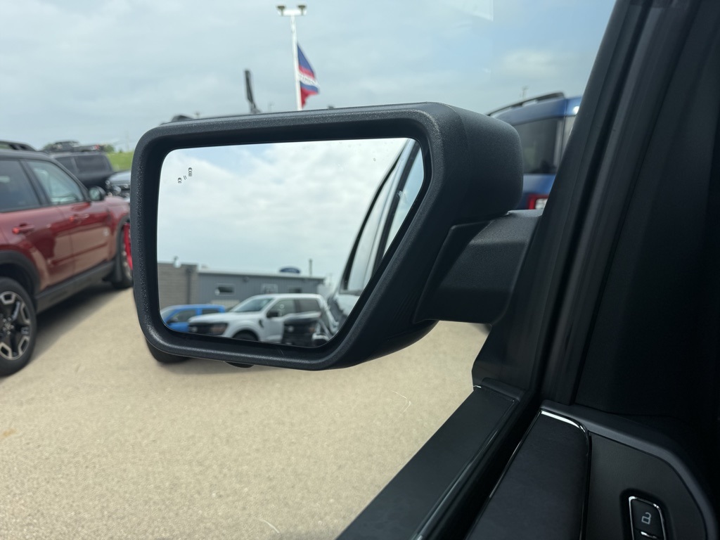 2025 Ford F-150 XLT photo 36
