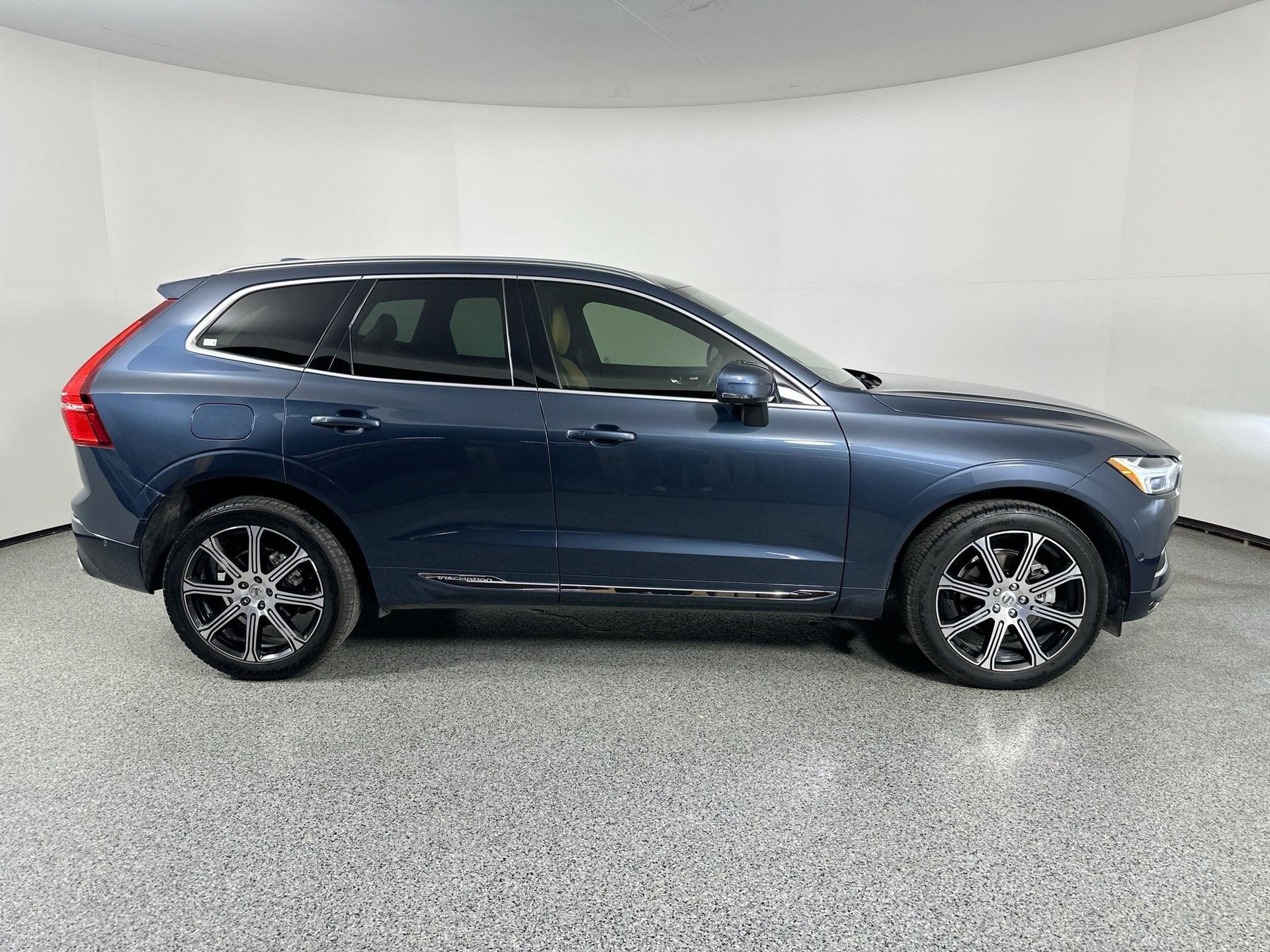 2020 Volvo XC60 T5 Inscription photo 3