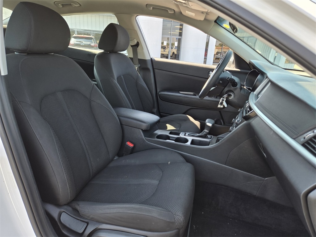 2019 Kia Optima LX photo 15