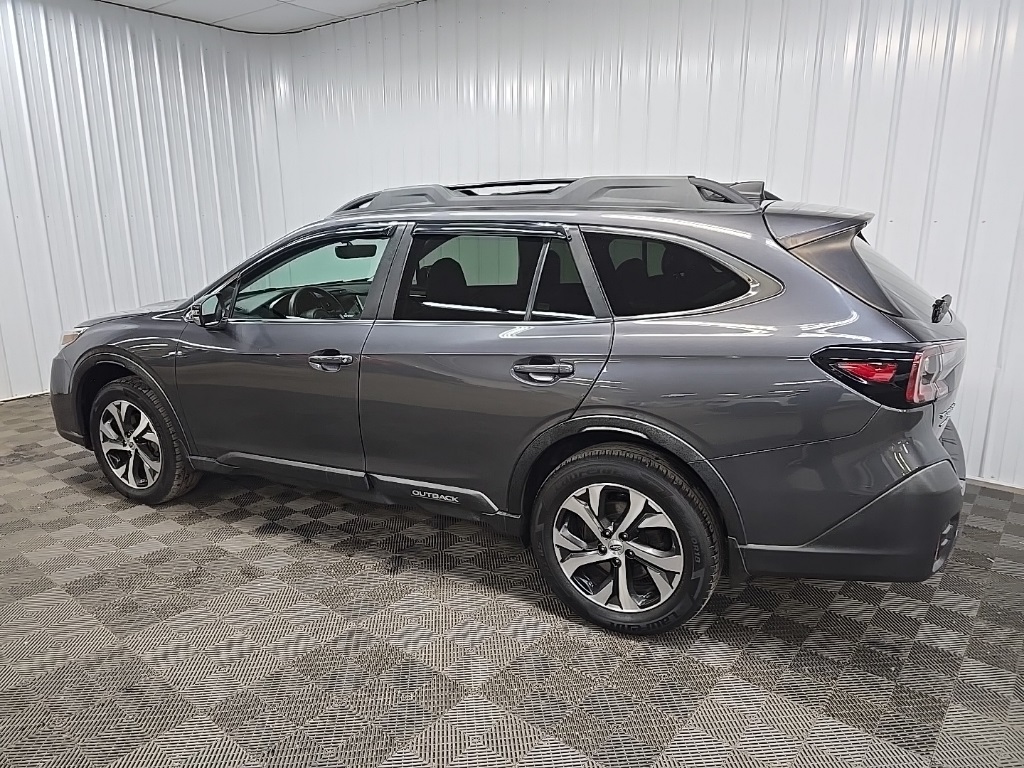 2020 Subaru Outback Limited photo 3