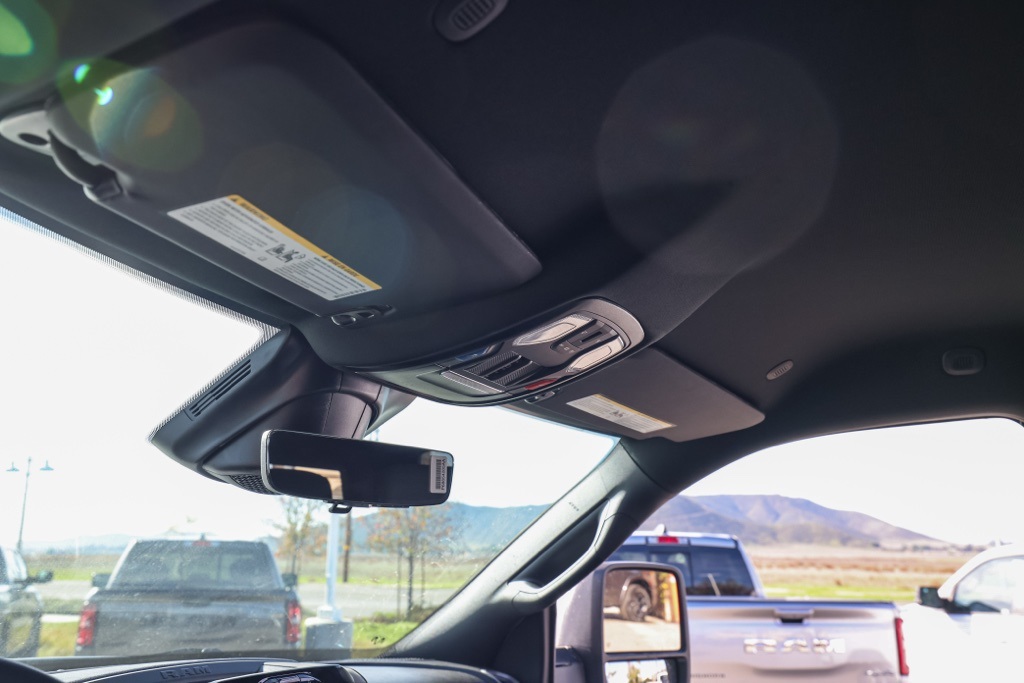 New 2026 Silver-Zynith Exterior Paint RAM Tradesman image 12