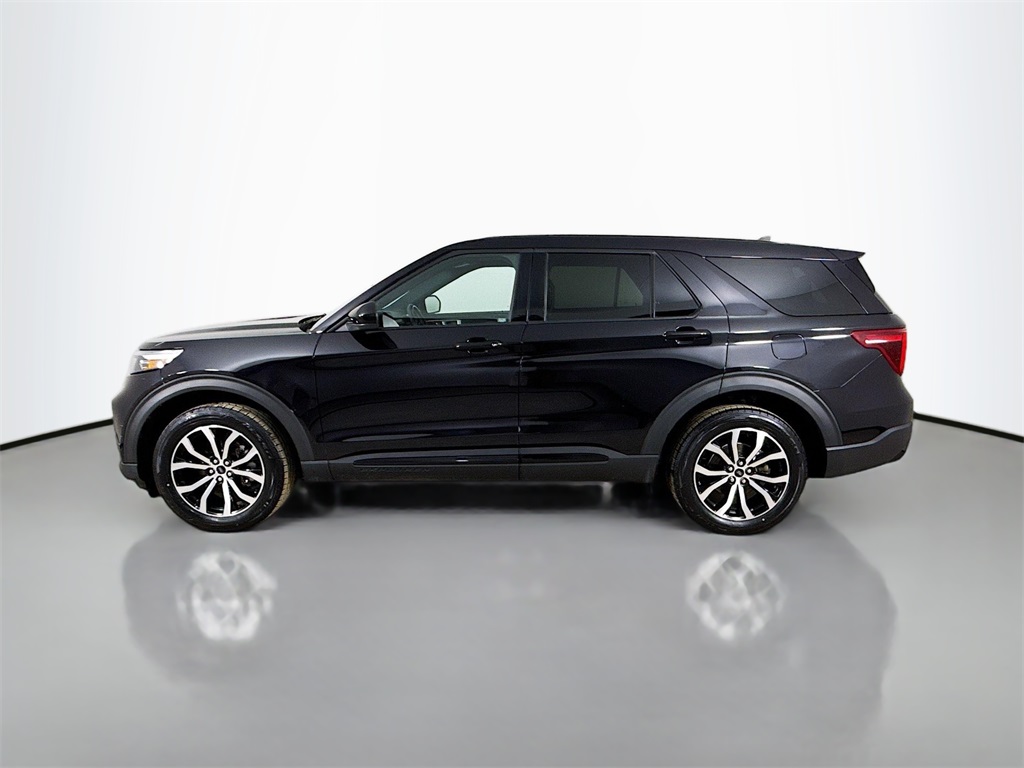 2022 Ford Explorer ST photo 8