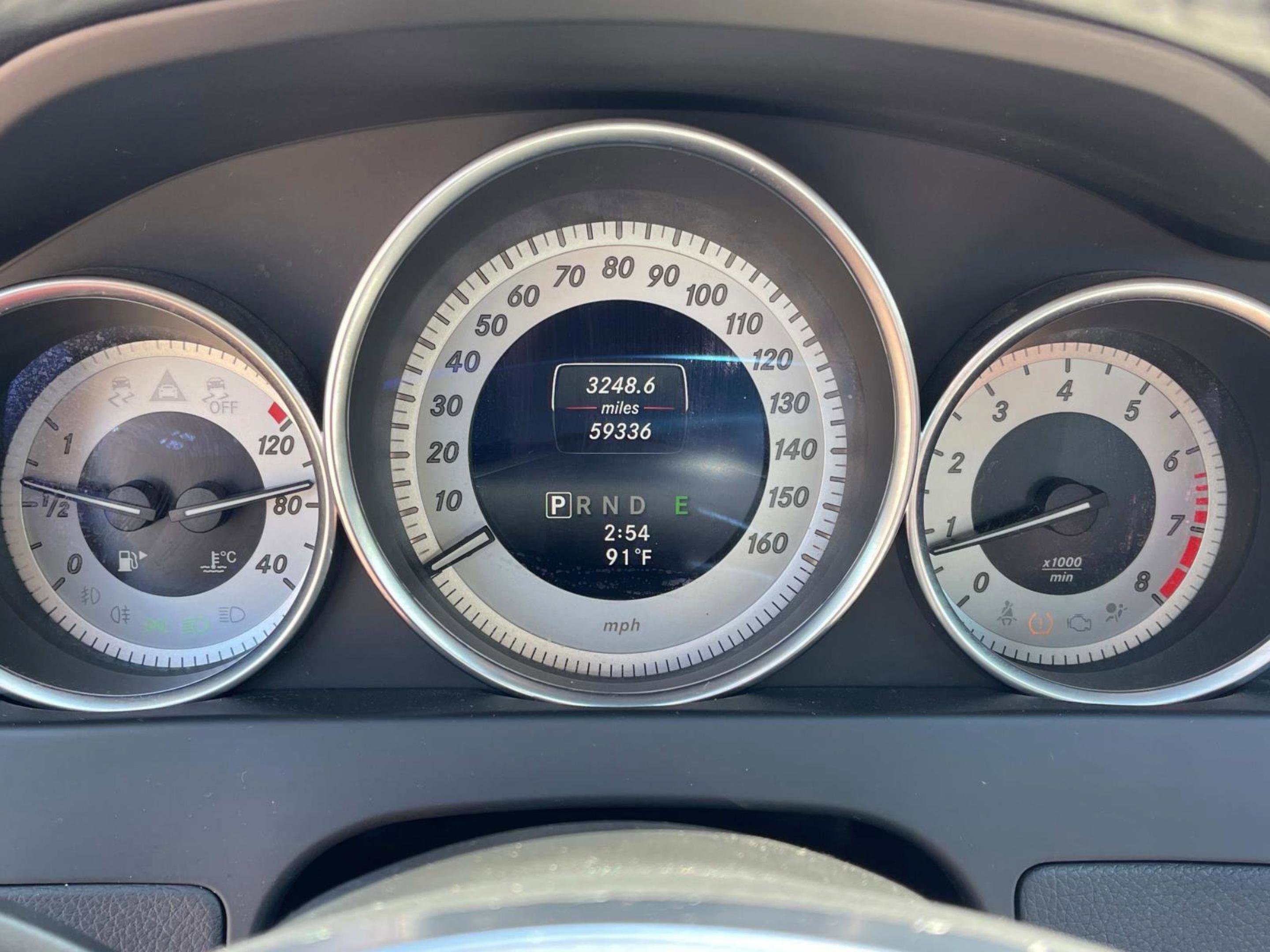 2014 Mercedes Benz C 250 photo 32