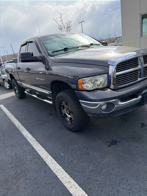 Used 2004 Dodge Ram 1500 Pickup SLT with VIN 1D7HU18D24S679063 for sale in Morristown, TN