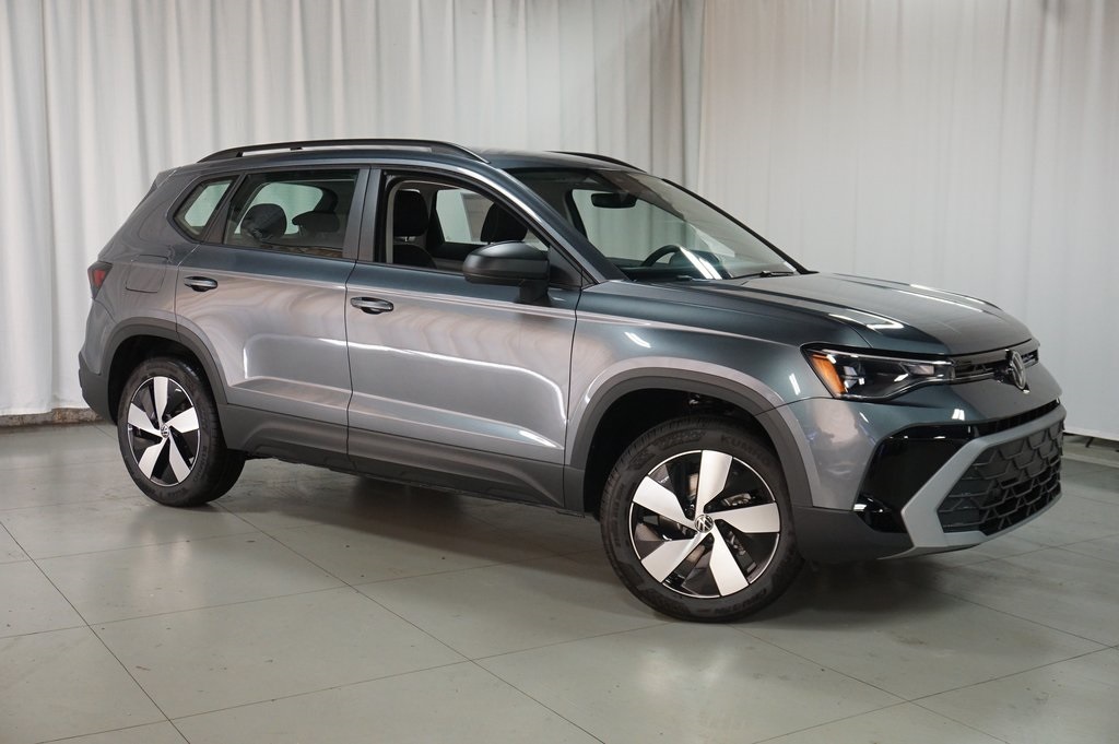 2025 Volkswagen Taos S photo 3