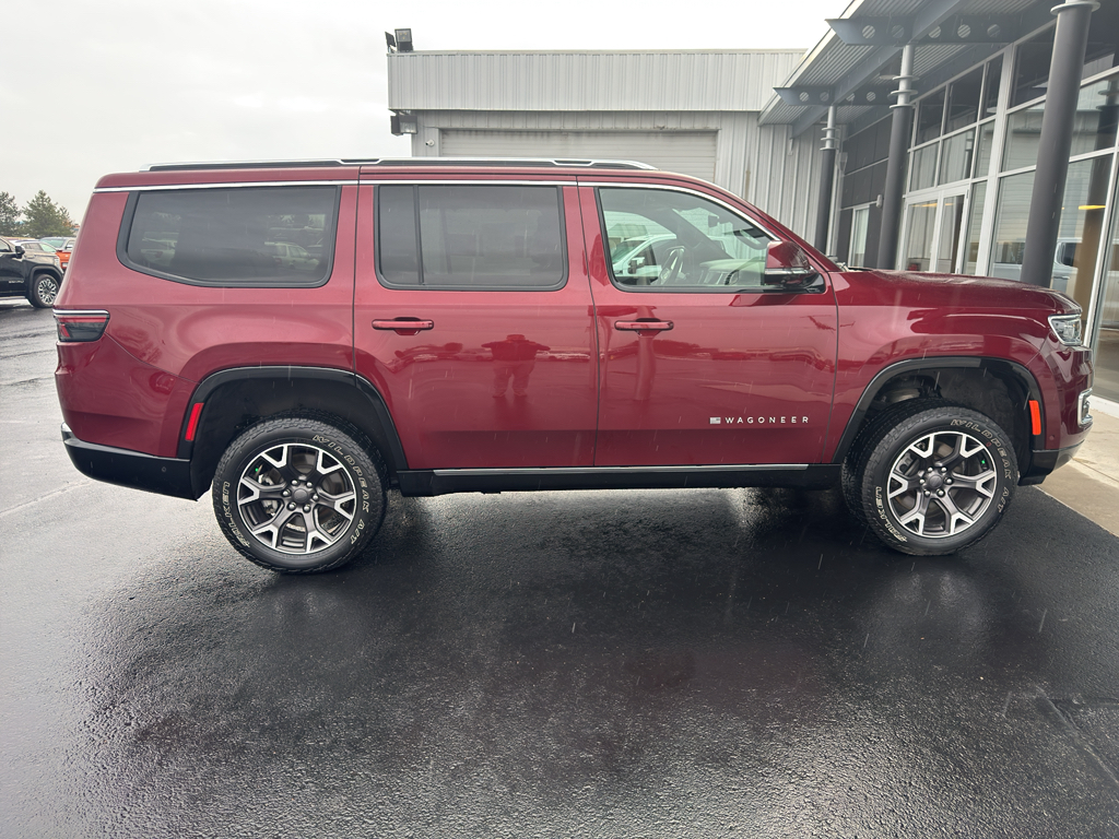 2022 Jeep Wagoneer Series III photo 3