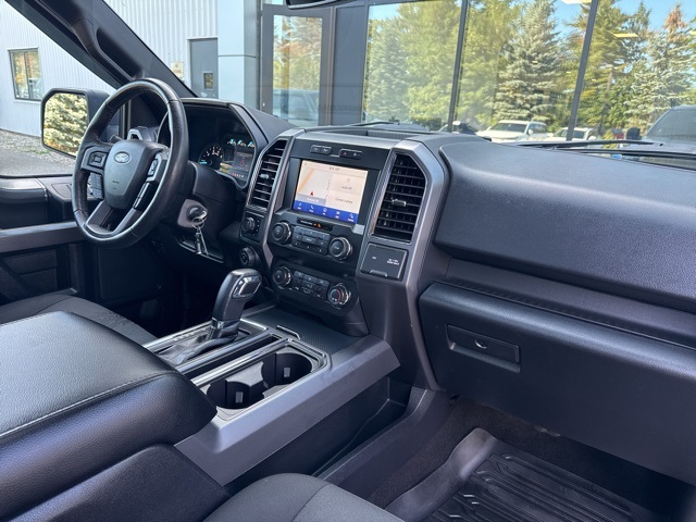 2020 Ford F-150 XLT photo 16