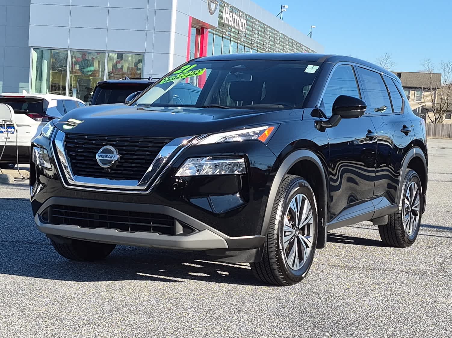 2021 Nissan Rogue SV's photo