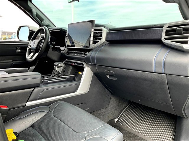 2024 Toyota Sequoia 350 F SPORT photo 12
