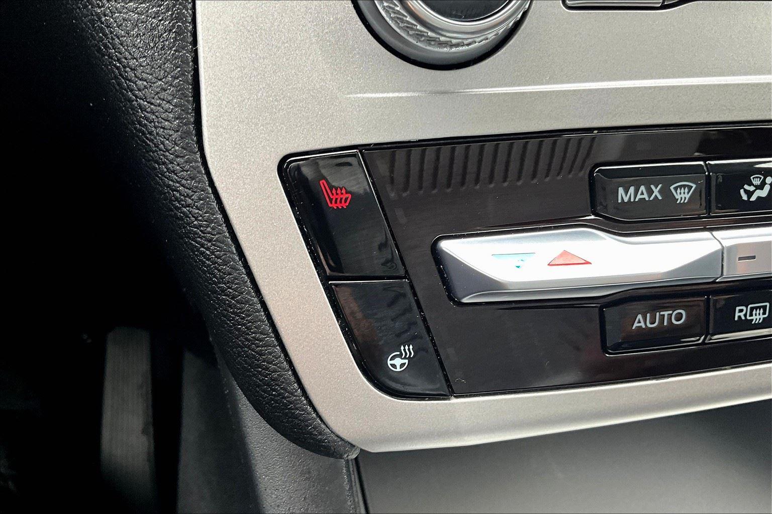 2022 Ford Explorer XLT photo 23