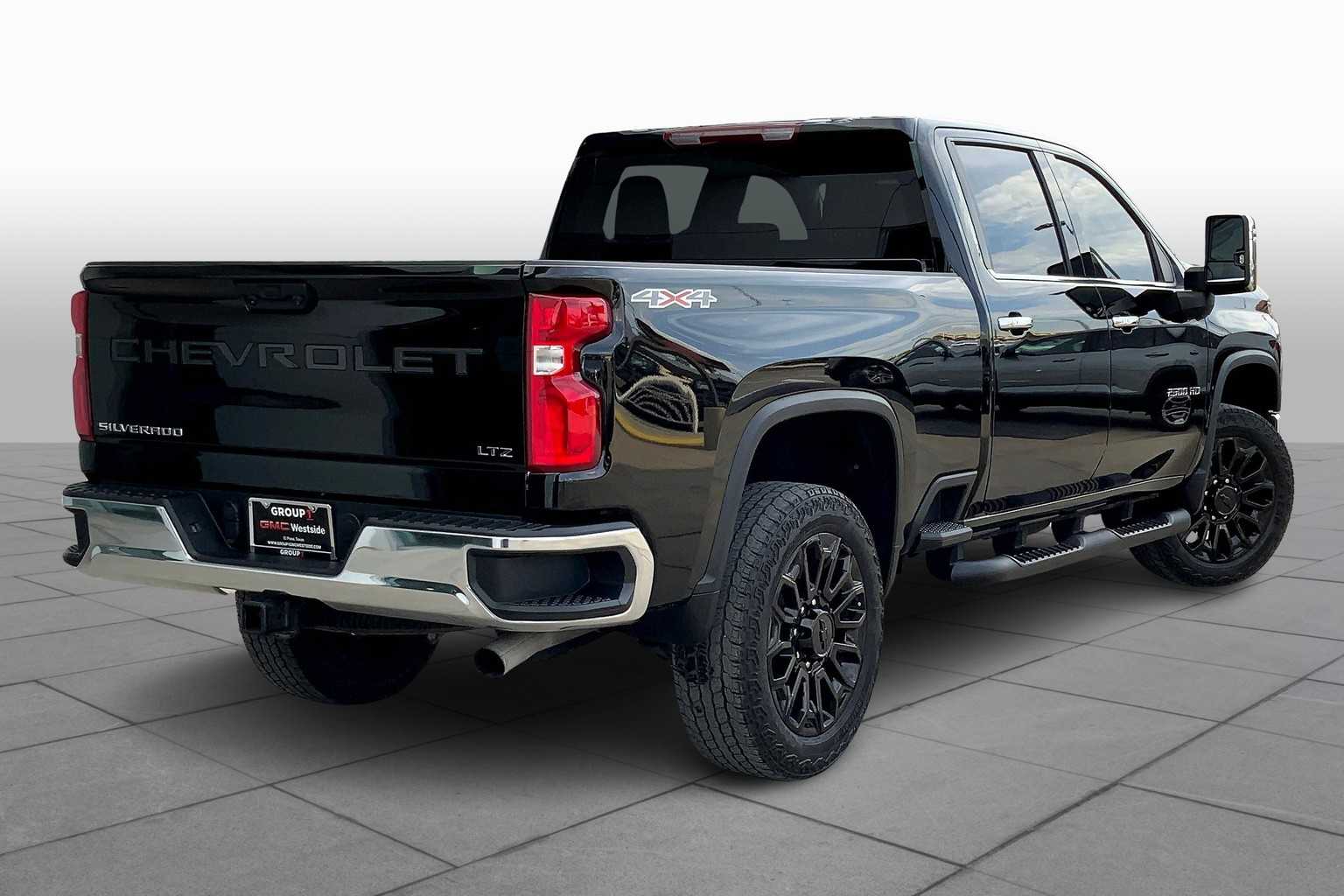 2024 Chevrolet Silverado 2500HD LTZ photo 11