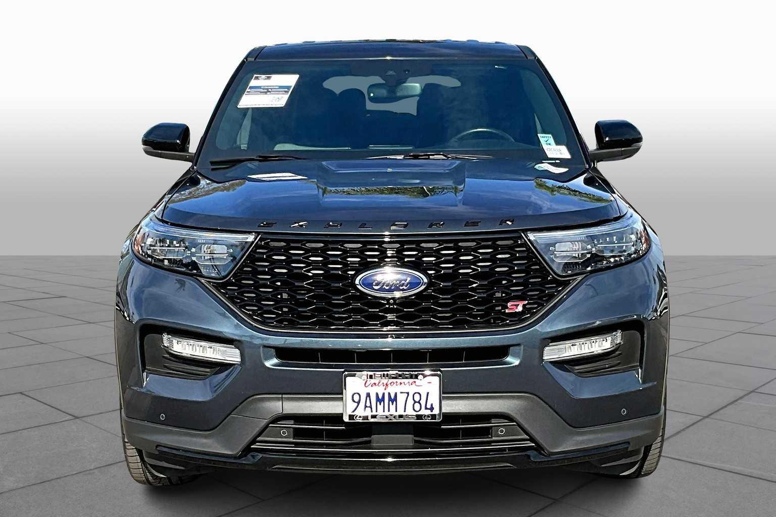 2022 Ford Explorer ST photo 3