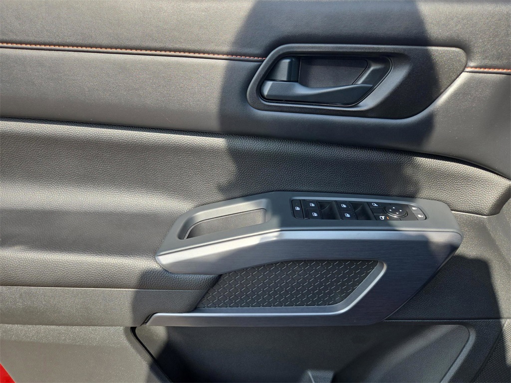 2023 Nissan Pathfinder Rock Creek photo 16