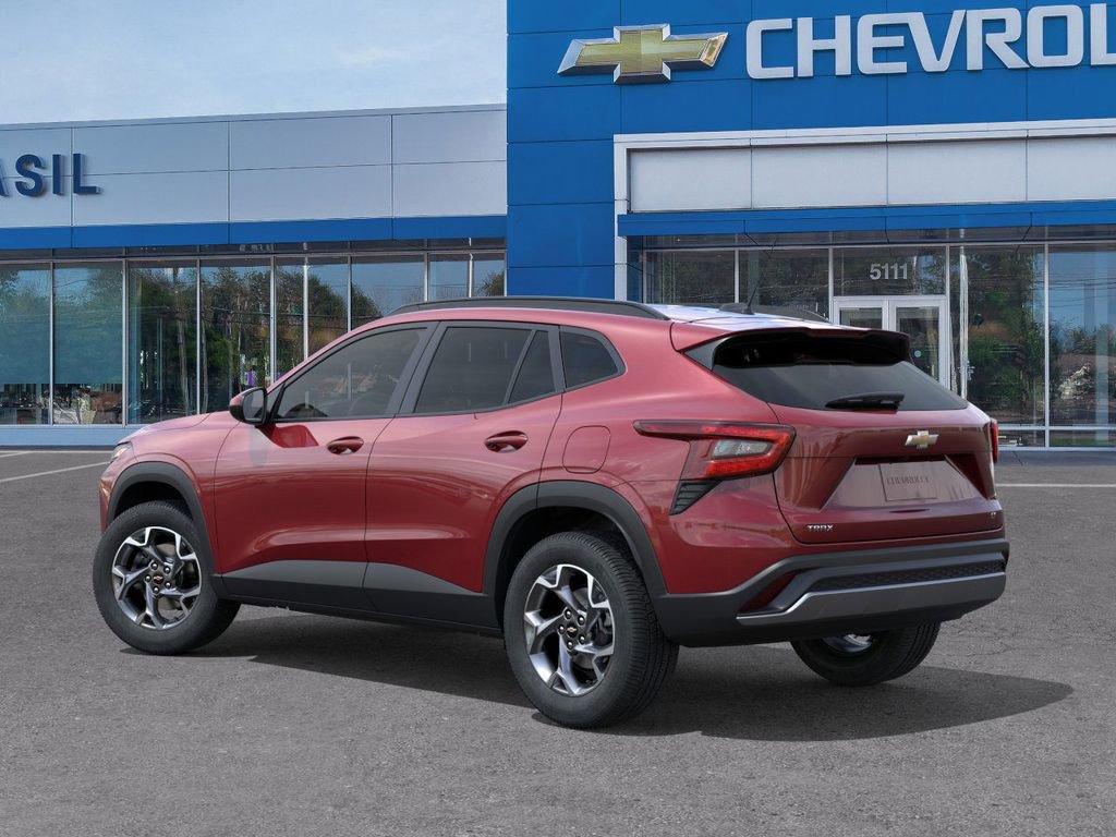 2025 Chevrolet Trax LT photo 3