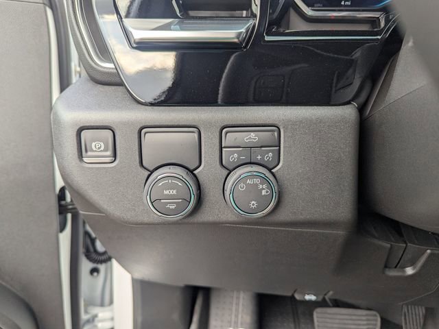 2025 Chevrolet Silverado 1500 LT photo 29