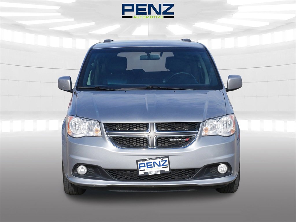 Used 2019 Dodge Grand Caravan SXT with VIN 2C4RDGCG6KR772217 for sale in Spring Valley, MN