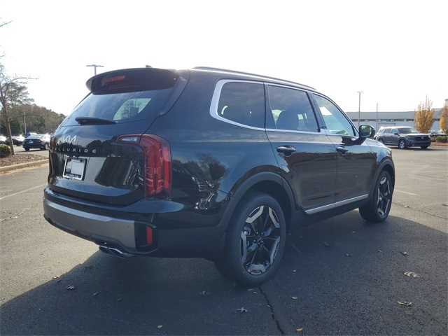 2025 Kia Telluride S photo 3