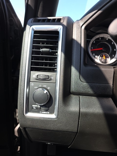 2024 Ram 1500 Classic Warlock photo 11
