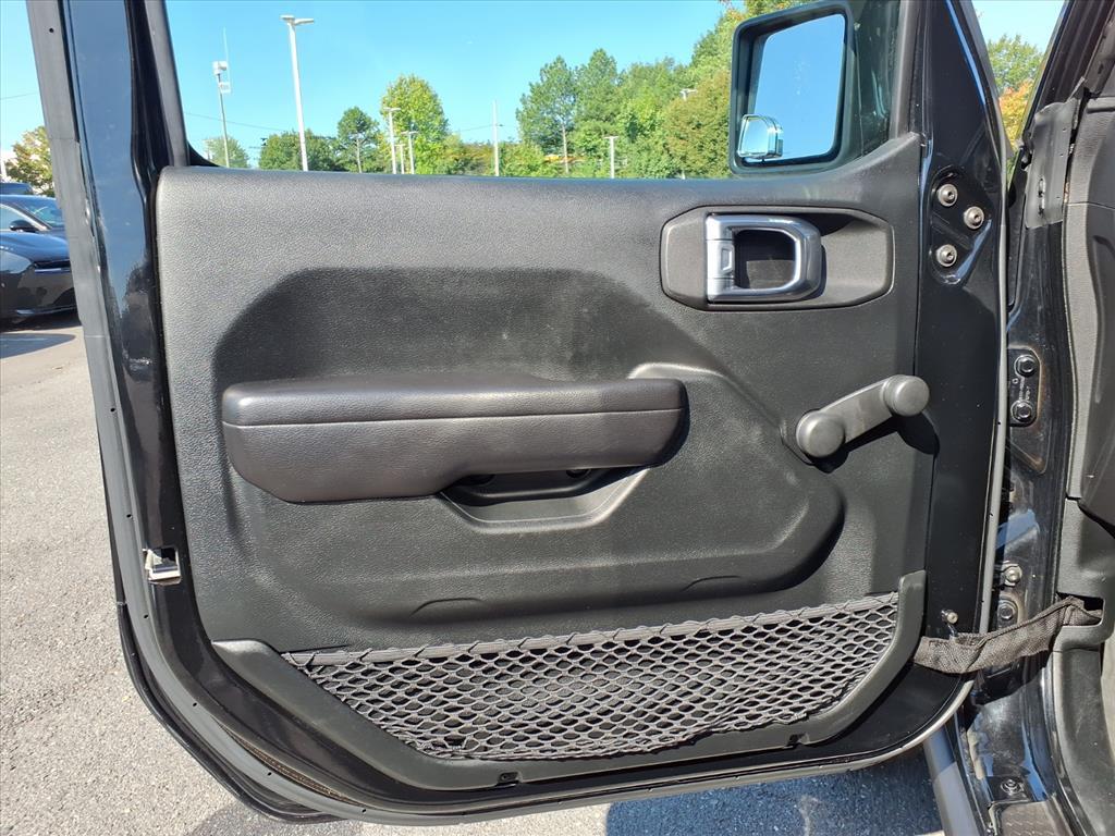 2021 Jeep Wrangler Willys Sport photo 5