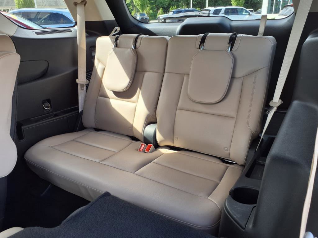 2020 Ford Explorer XLT Sport photo 4