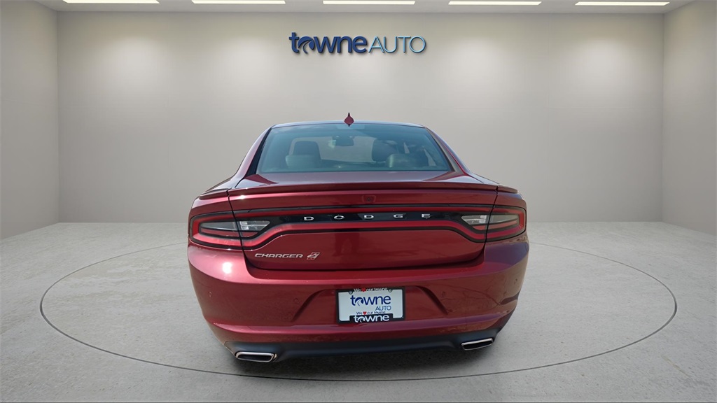 2018 Dodge Charger GT photo 5