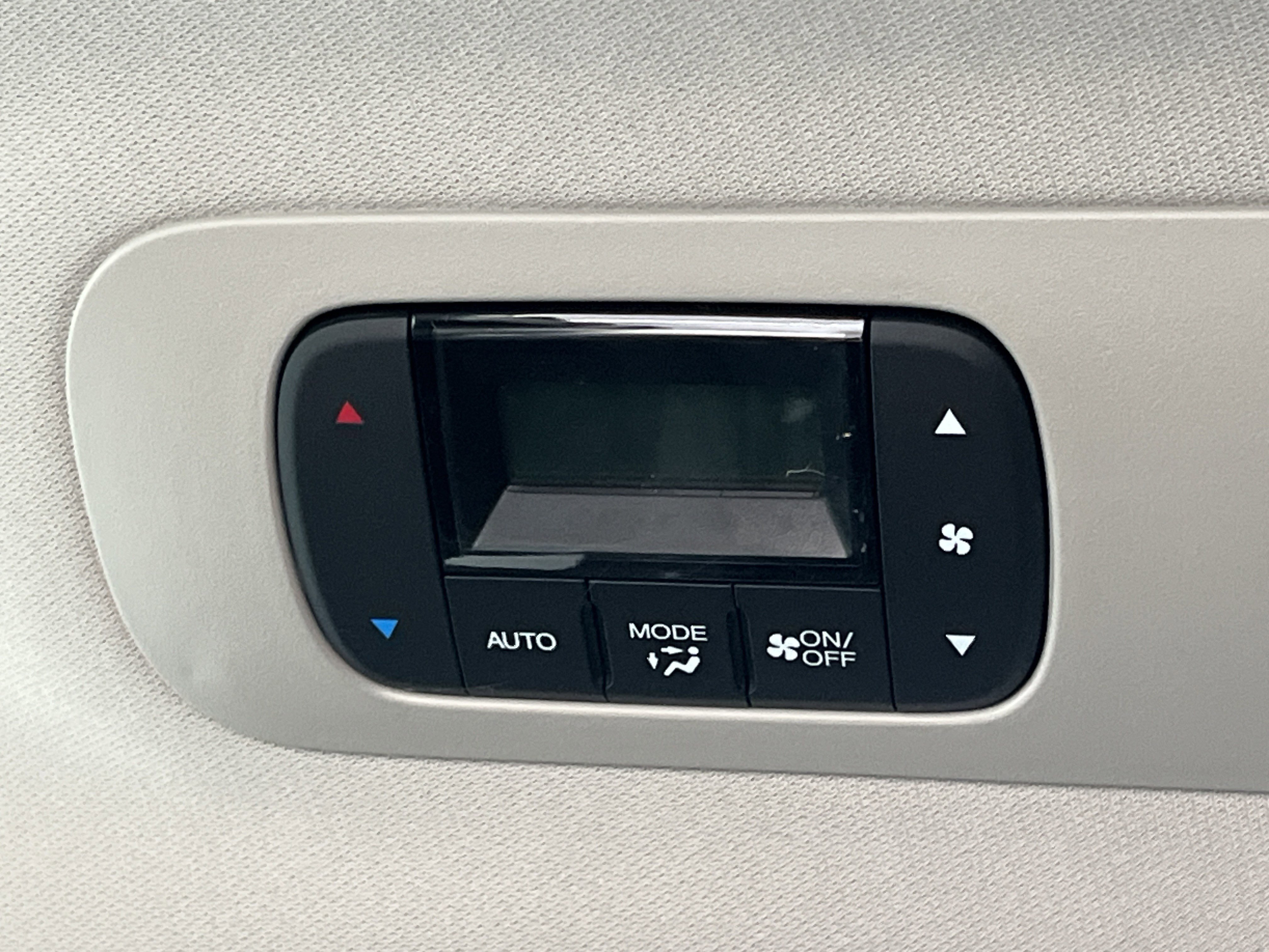2026 Honda Odyssey Elite photo 5