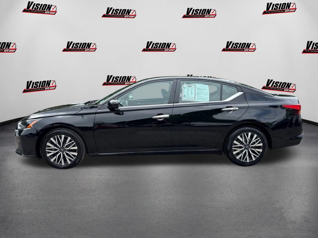 2023 Nissan Altima 2.5 SV photo 2