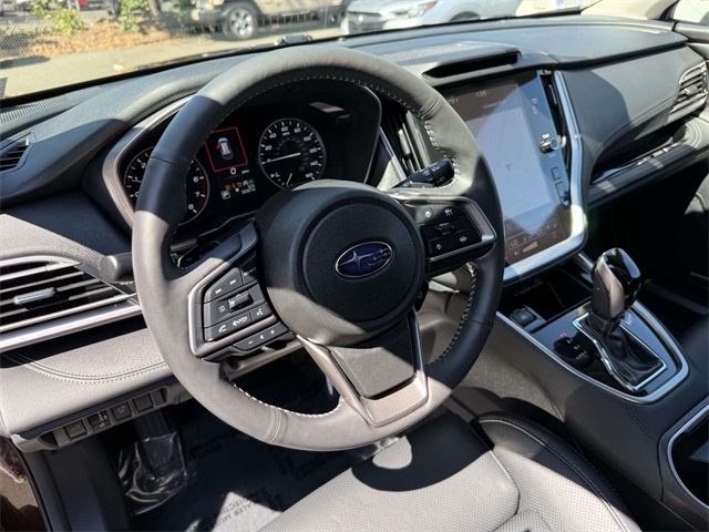 2025 Subaru Outback Touring XT photo 2
