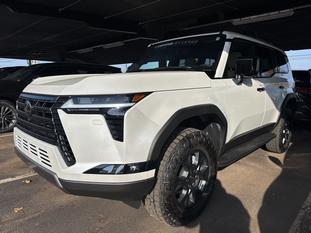 2025 Lexus GX Overtrail's photo