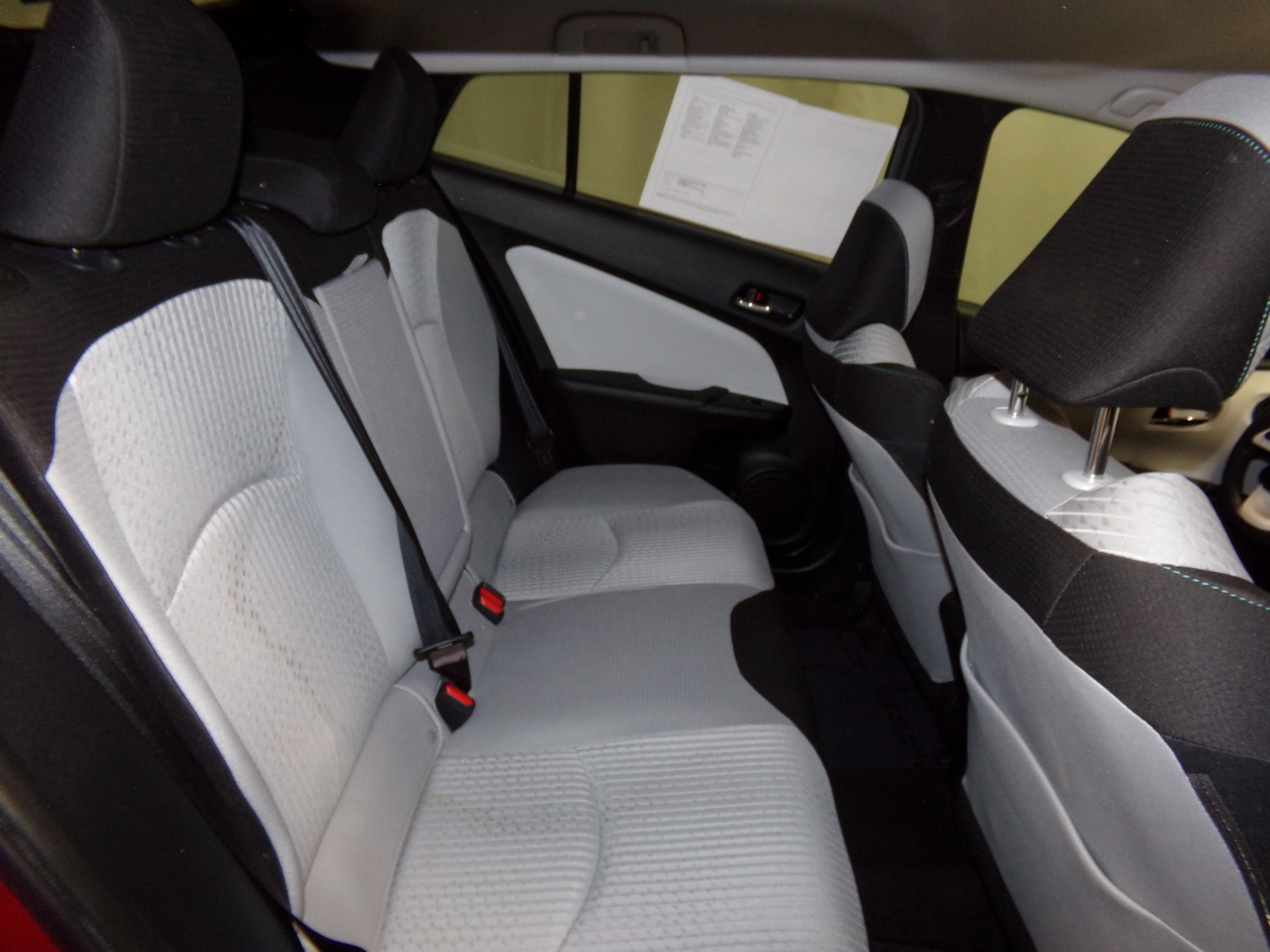 2018 Toyota Prius Two photo 8