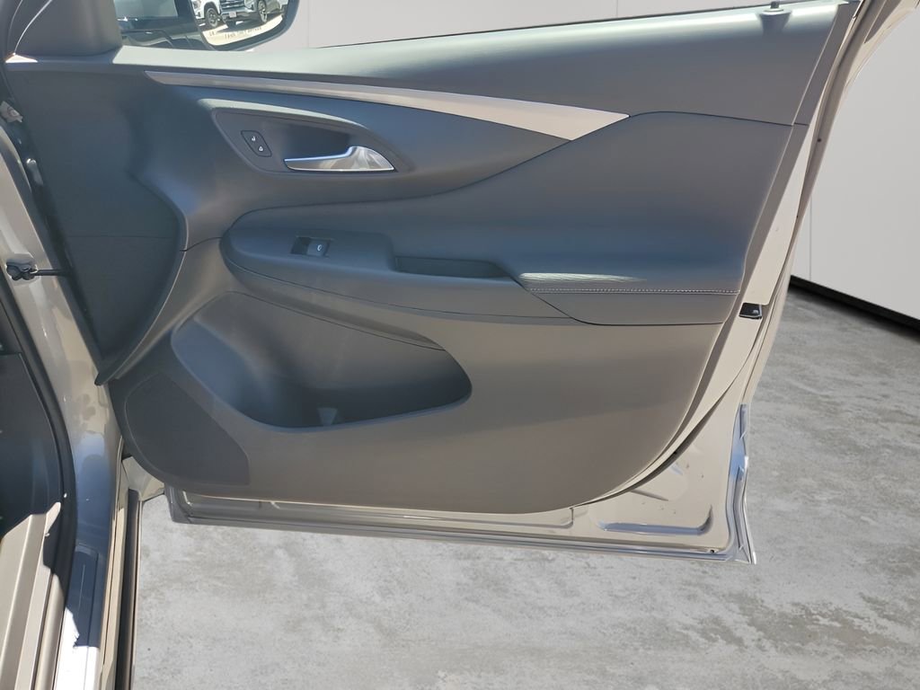 2025 Buick Envista Avenir photo 13